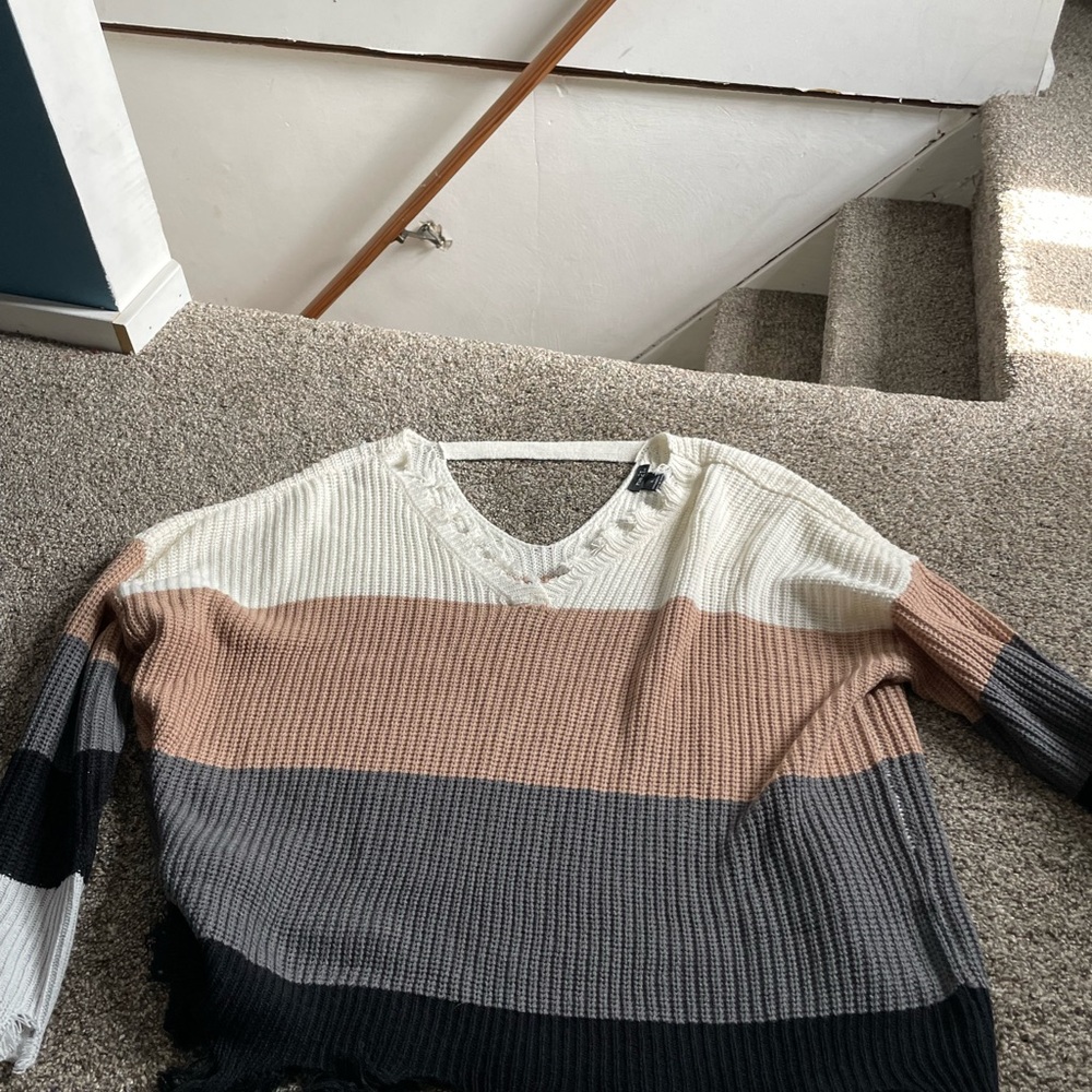 rue 21 sweater